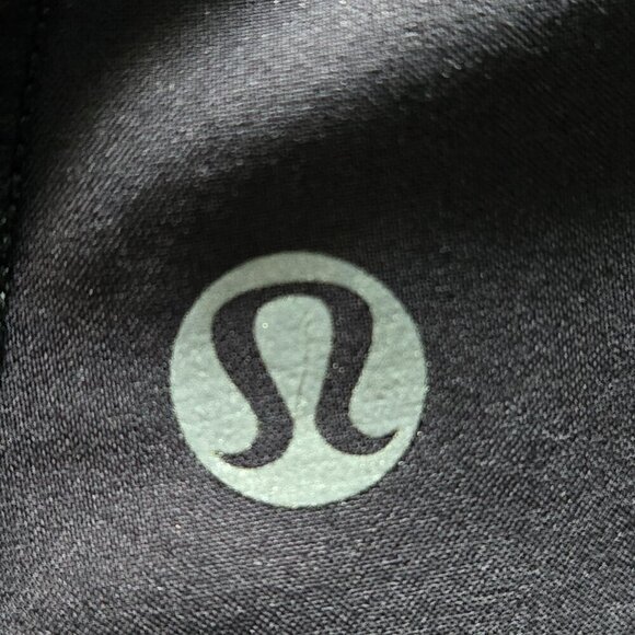 Lululemon Run: Mod Moves Singlet - 4 Black - Picture 5 of 5